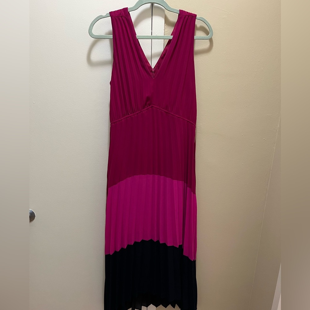 Taylor brand midi dress in pink and navy